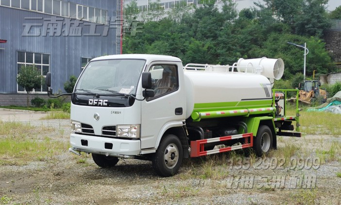 東風(fēng)福瑞卡灑水車,東風(fēng)輕卡灑水車,防疫消毒車,農(nóng)藥噴灑車,市政環(huán)衛(wèi)車,綠化噴灑車,抑塵車,4*2小型環(huán)衛(wèi)車