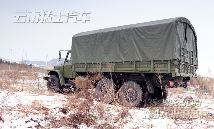 東風(fēng)六驅(qū)卡車,六驅(qū)越野卡車,EQ2100,東風(fēng)軍車,軍用運(yùn)兵車,全驅(qū)運(yùn)兵車,尖頭越野卡車,東風(fēng)245