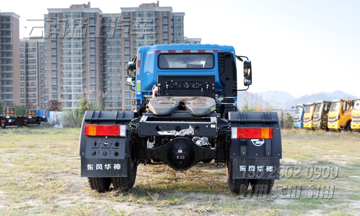 東風(fēng)牽引頭教練車,平頭教練車,牽引半掛車駕照,A2駕照考試車,4*2考場(chǎng)拖頭