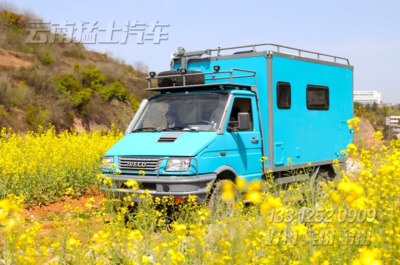 依維柯房車,四驅(qū)越野房車,自行式房車,房車露營,定制款房車,房車設(shè)計(jì),房車改裝